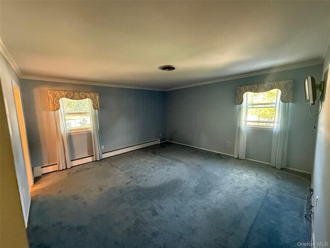 Building Photo - 10 Parklyn Ct