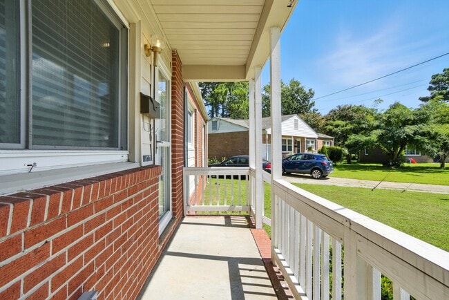 Building Photo - 1037 Randall Ct