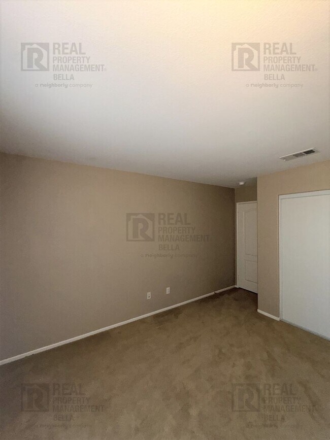 Building Photo - 756 Conlon Dr