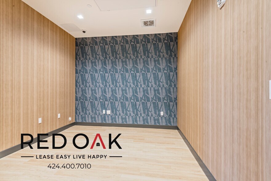 Building Photo - 3450 W 43rd St