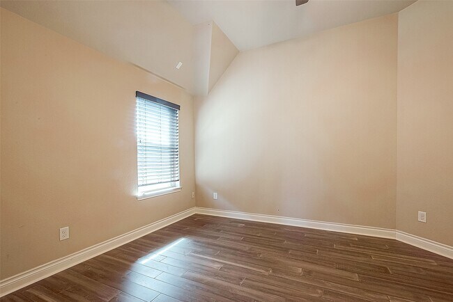 Building Photo - 22335 Slate Oaks Ln