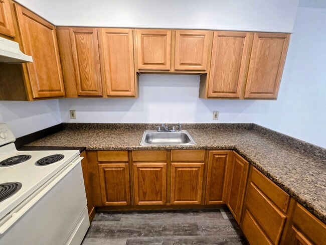 Building Photo - 416 W Whitehall St