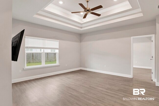 Building Photo - 390 Gemini St