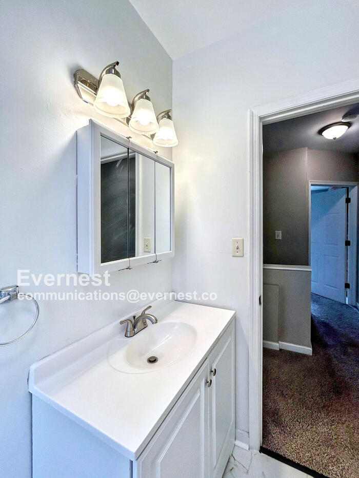 Building Photo - 3405 S Street