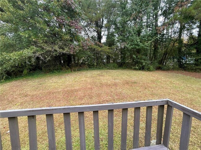 Building Photo - 805 Arbor Hill Dr