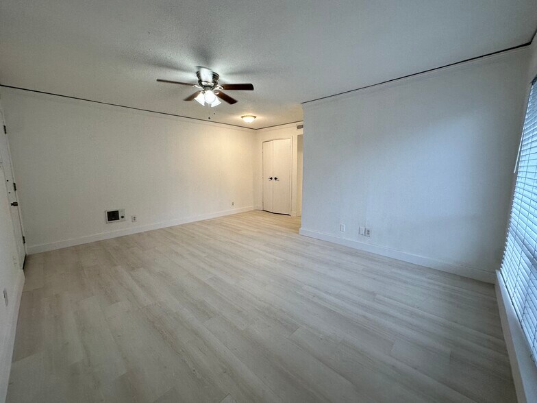 Building Photo - 4330 Bowser Ave