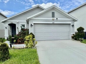 Building Photo - 16605 Mosaic Oar Dr