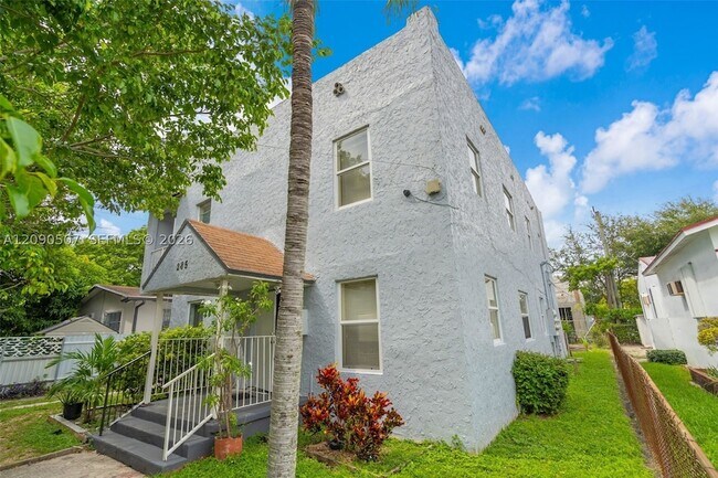 Building Photo - 285 NW 44th St