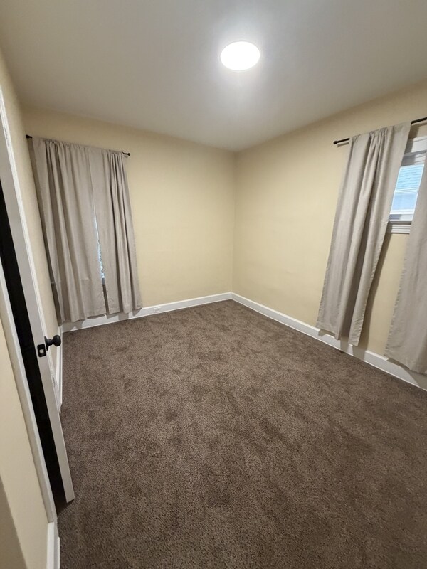 Building Photo - 4427 W 49th St
