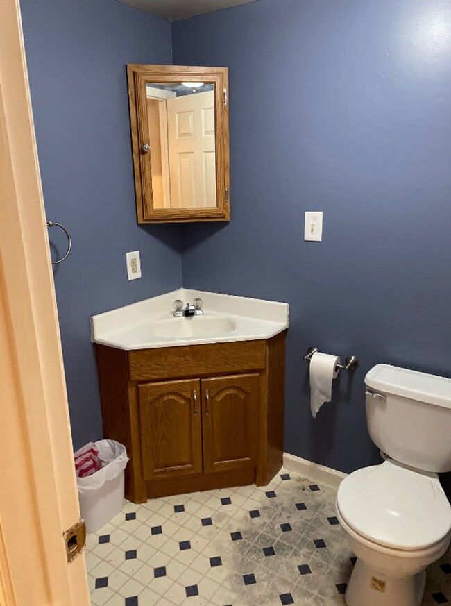 Building Photo - Spacious 5-Bedroom Home with Finished Base...