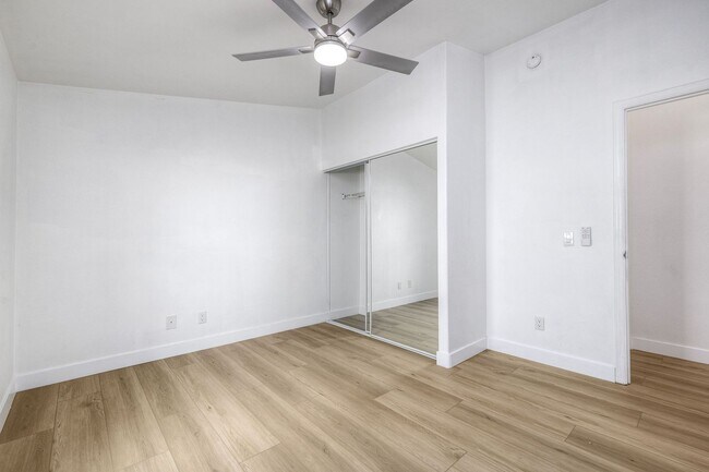 Building Photo - 2241 Meadow Lark Dr