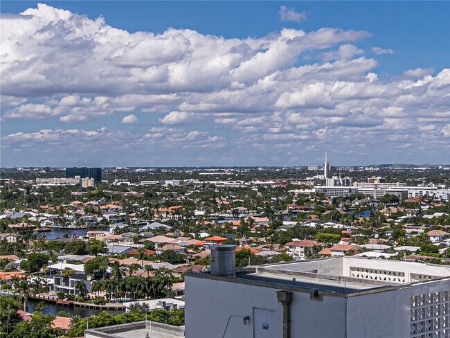 Building Photo - 3900 Galt Ocean Dr