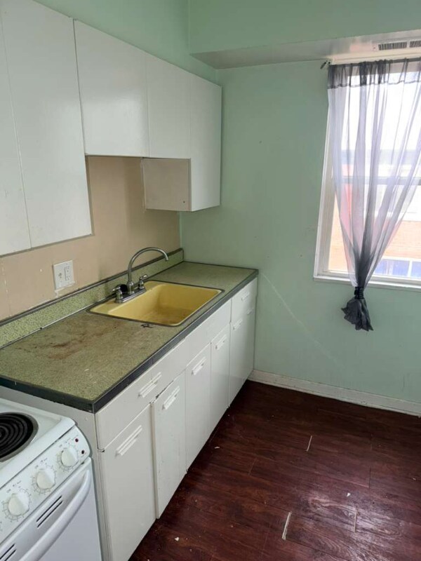 Building Photo - 13965 Superior Rd