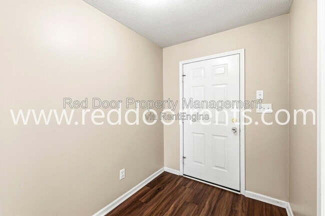 Building Photo - 12419 Deerview Dr