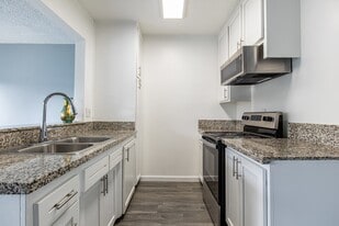 Building Photo - Langdon apts