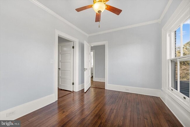 Building Photo - 311 W Main St