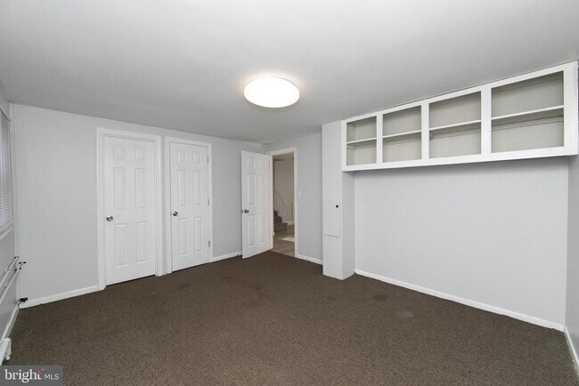 Building Photo - 332 Woodbine St