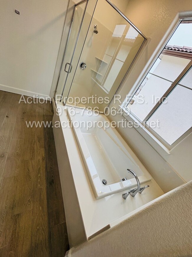 Building Photo - Action Properties RES inc. Offering Brand New Breckenridge @ Sierra West Solar 5 Bedroom 2793aq f...