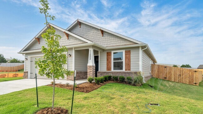 Building Photo - 3 Bed | 2 Bath in Owasso!