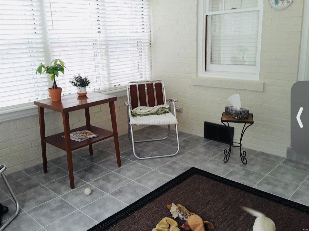 Building Photo - 630 N Florissant Rd