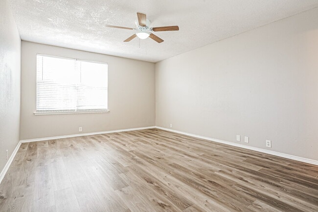 Building Photo - 1906 Purdue Dr