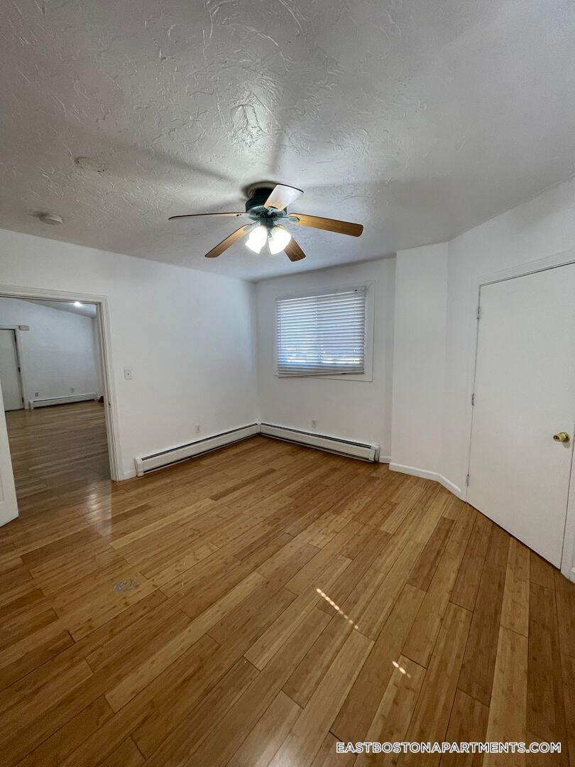 Building Photo - 241 Maverick St