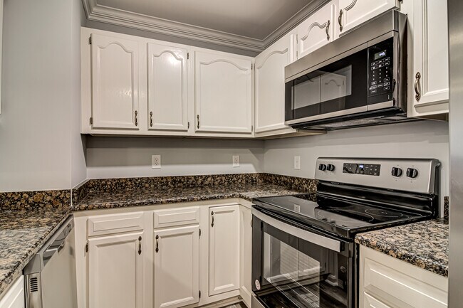 Building Photo - 3650 Morris Farm Dr