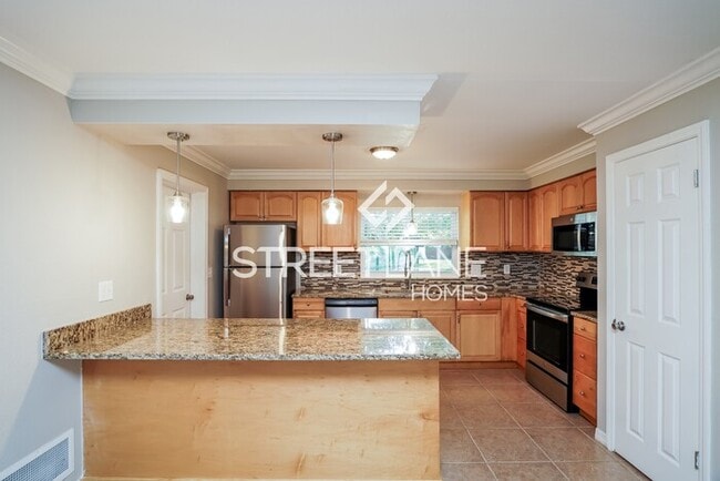 Building Photo - NOW OFFERING FIRST 2 FULL MONTH FREE OR A ...