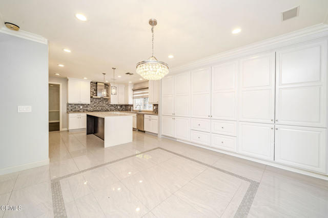Building Photo - 4330 Bel Air Dr