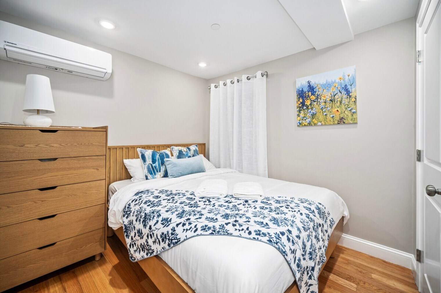 Building Photo - 169 Endicott St