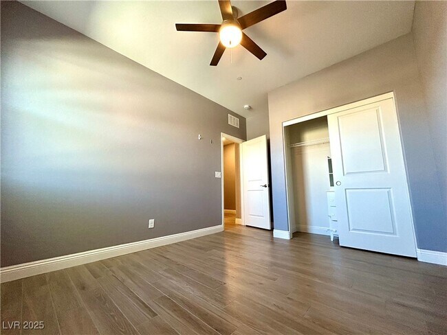 Building Photo - 2927 Ventana Ridge Ave