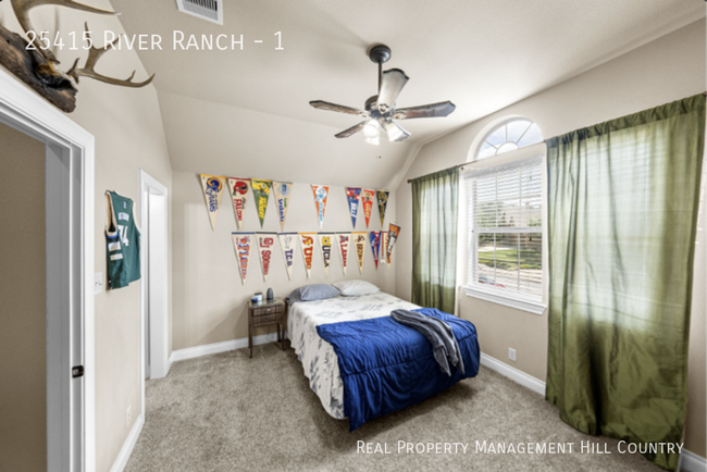 Building Photo - 25415 River Ranch