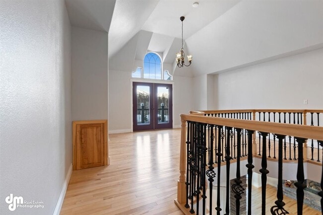Building Photo - Gorgeous Palmer Home!