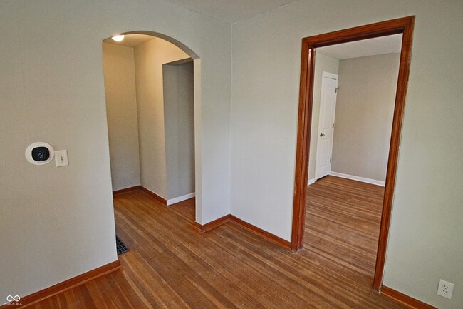 Building Photo - 545 E Westfield Blvd
