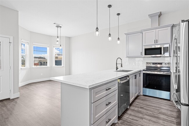 Building Photo - 3821 Easy St