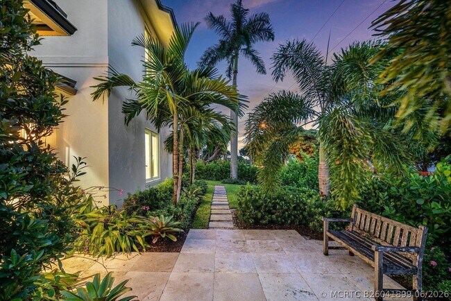 Building Photo - 217 Gulfstream Blvd