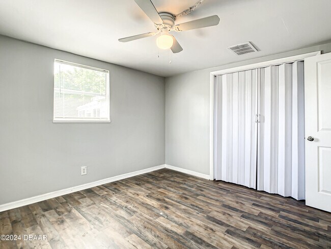 Building Photo - 152 Ponce De Leon Dr