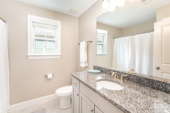 Building Photo - 118 Tomahawk Drive
