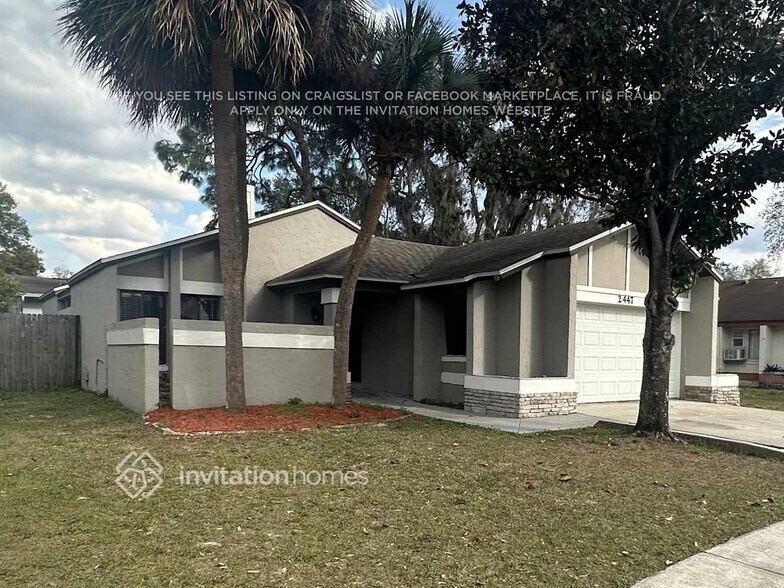 Building Photo - 2447 Atrium Cir
