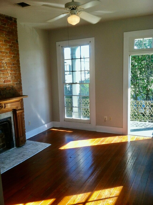 Building Photo - 1430 Melpomene St