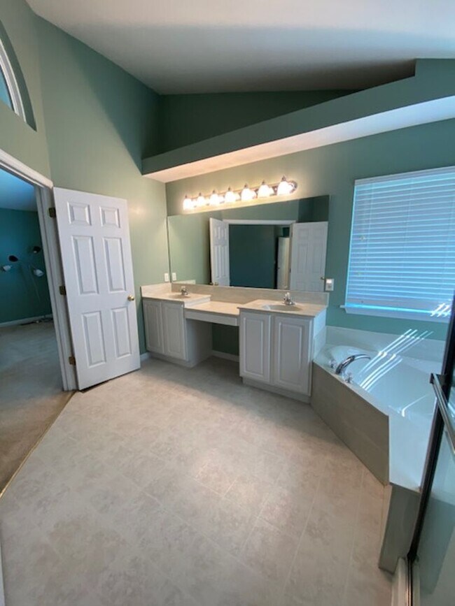 Building Photo - 2209 Tigers Way