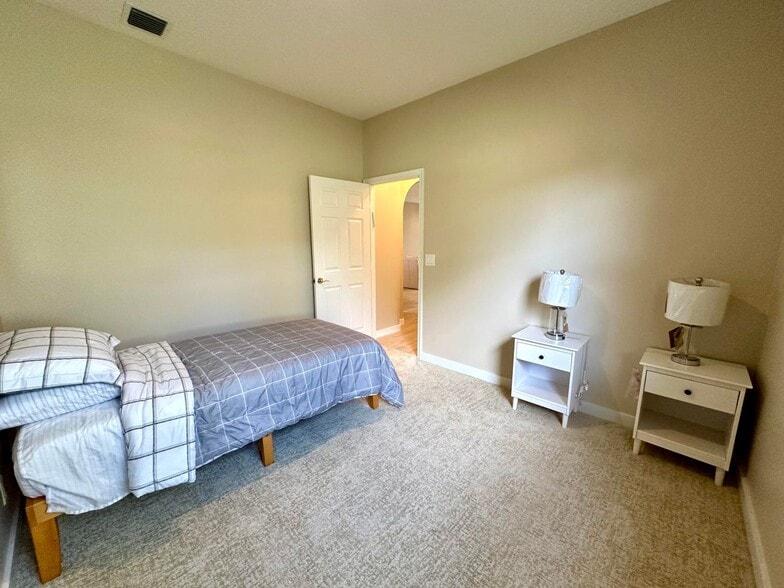 Building Photo - 5791 Island Reach Ln