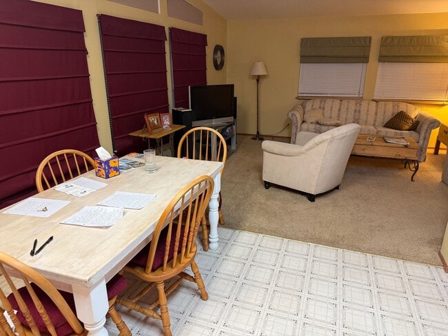 Building Photo - Clean, cozy home in Soap Lake for Rent