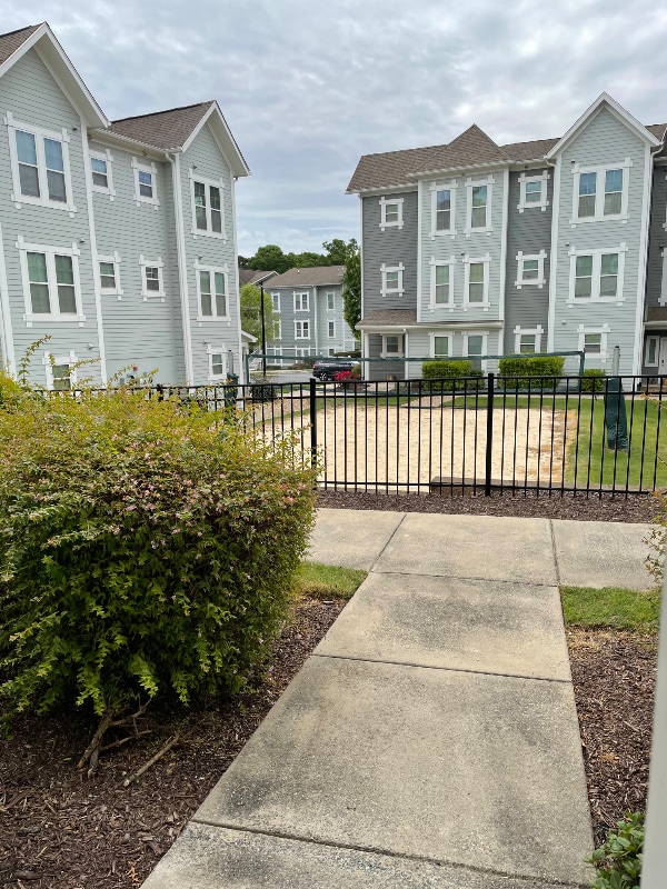 Building Photo - 14 Thomas Combs Dr