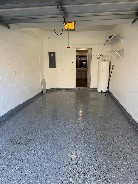 Building Photo - 2865 Polana St