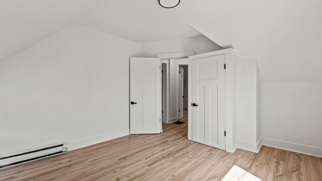 Building Photo - COMING SOON! 3 Bedroom House