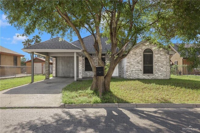 Primary Photo - 7538 Camelot Dr