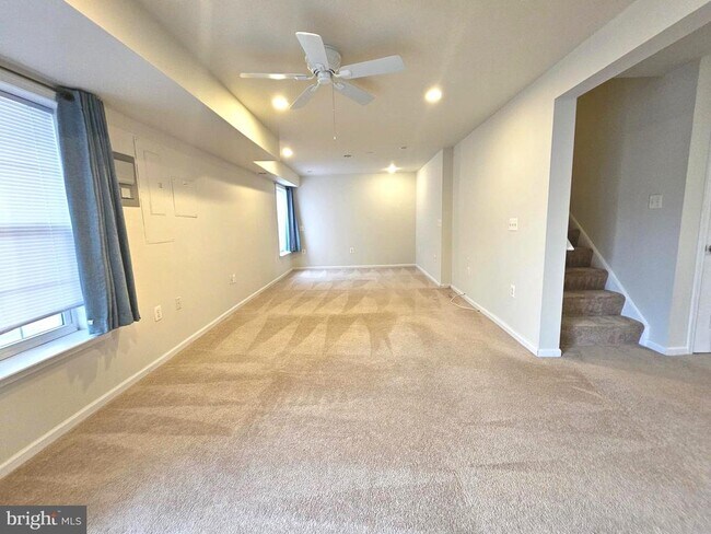 Building Photo - 1969 Peachtree Ct