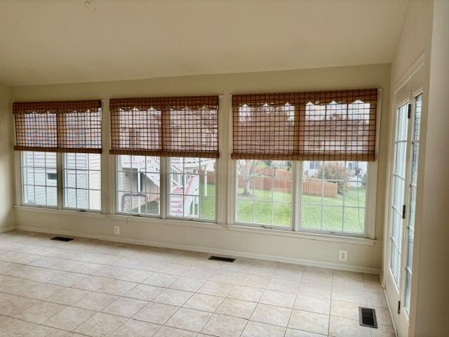 Building Photo - 5634 Annenberg Ct