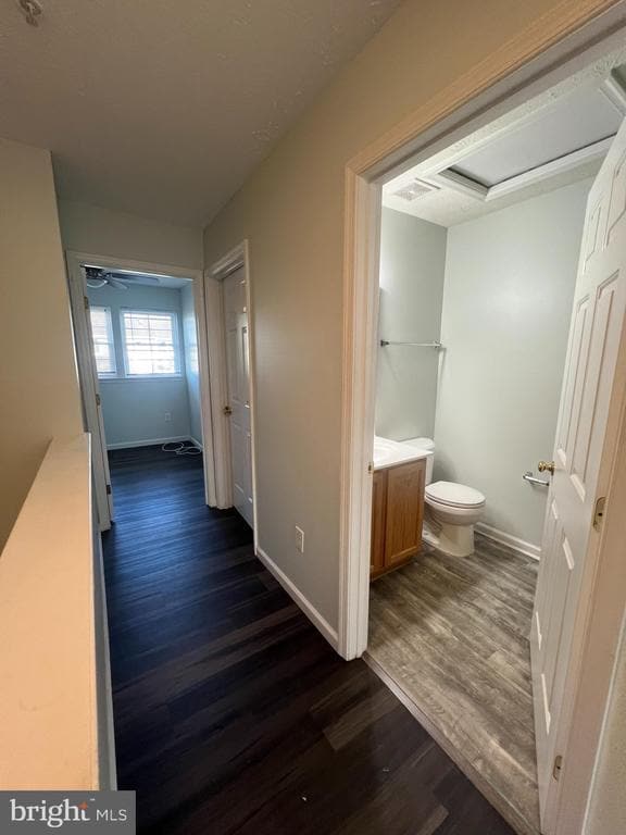 Building Photo - 2579 Blue Water Blvd